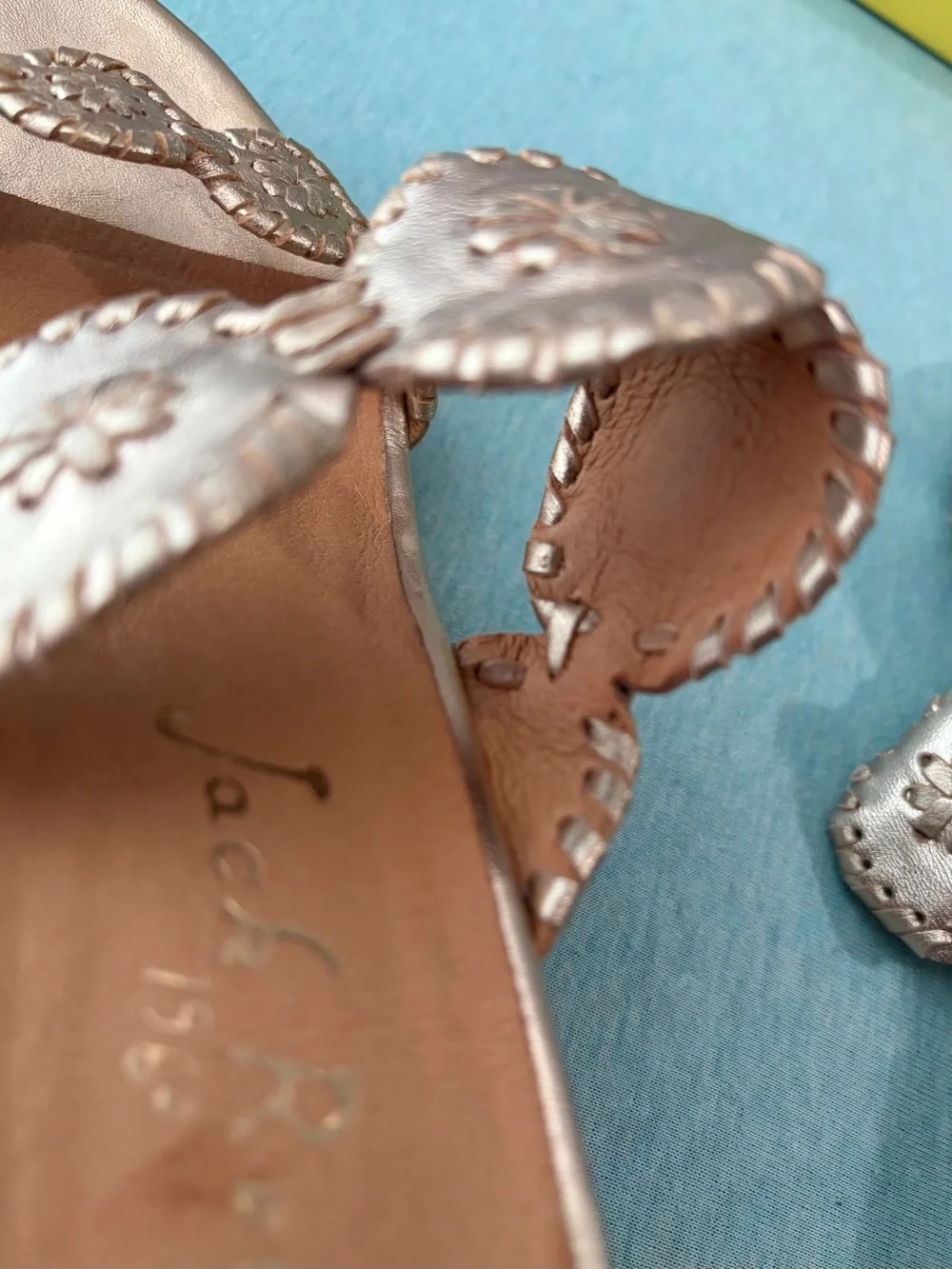 Jack Rogers Lauren Mid Wedge in Platinum Metallic